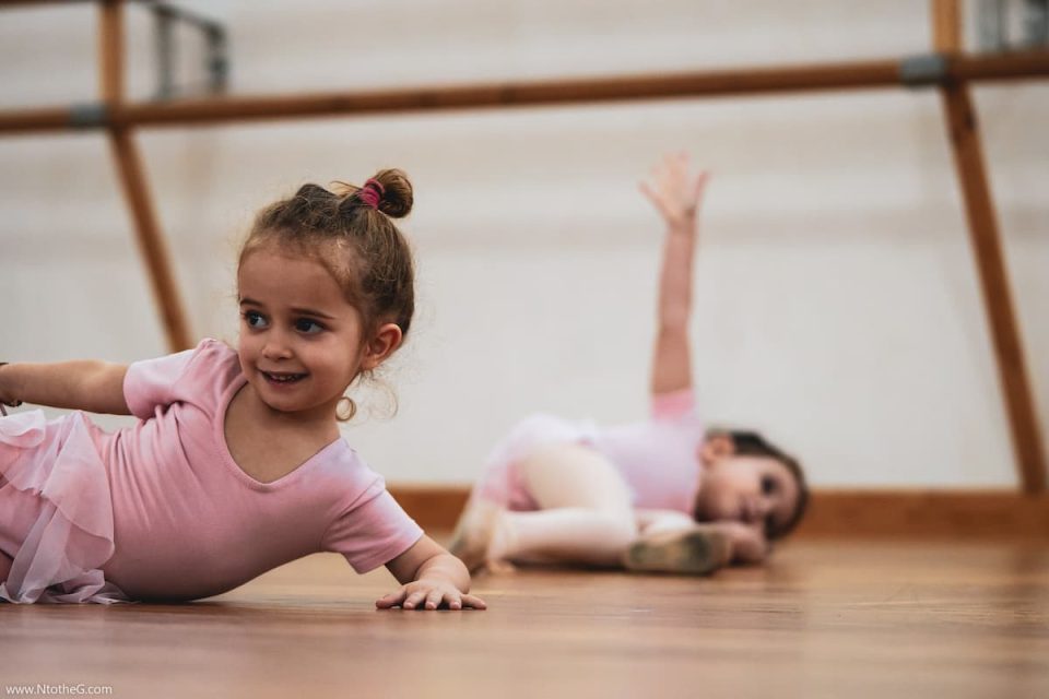 pre-ballet babies class floorwork